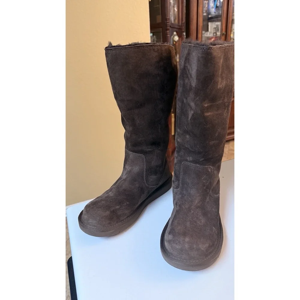 UGG Roseberry Sheepskin Tall Boots Womens 8 Brown Shearling Y2K Cozy Winter Boho